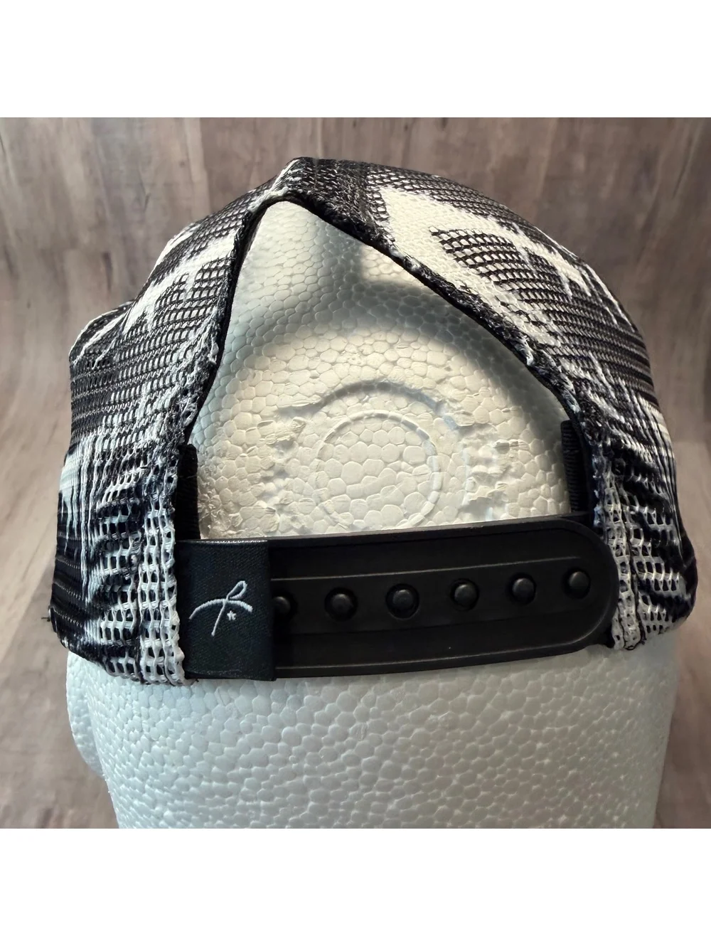 Grace Folly Trucker Hat Beach Heart Tropical Gray Black Mesh Back Snapback Cap